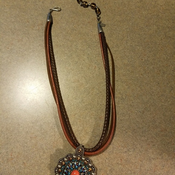 Faith Co. Aithentic stone and crystal necklace - Picture 4 of 4